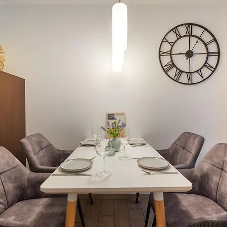 Ganzes - Grosse Stadtidylle Im Zentrum *