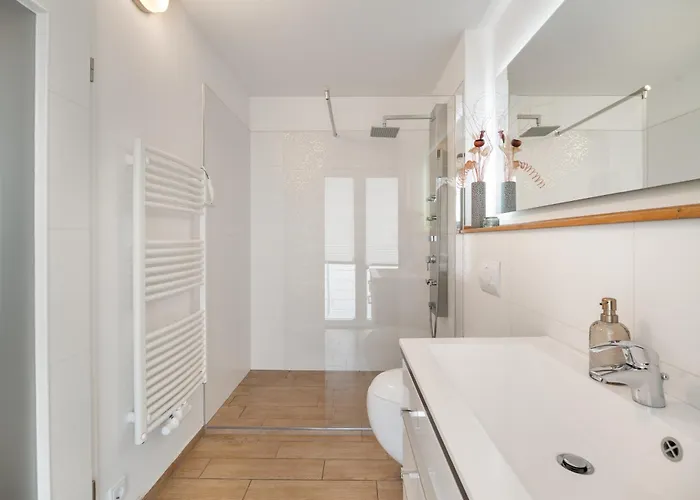 Lägenhet Ganzes - Grosse Stadtidylle Im Zentrum *